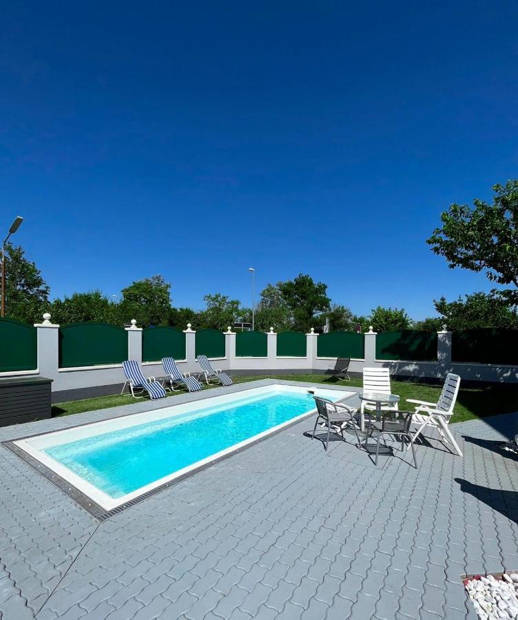 Atemberaubendes Loft Mit Pool Apartment Vienna Luaran gambar